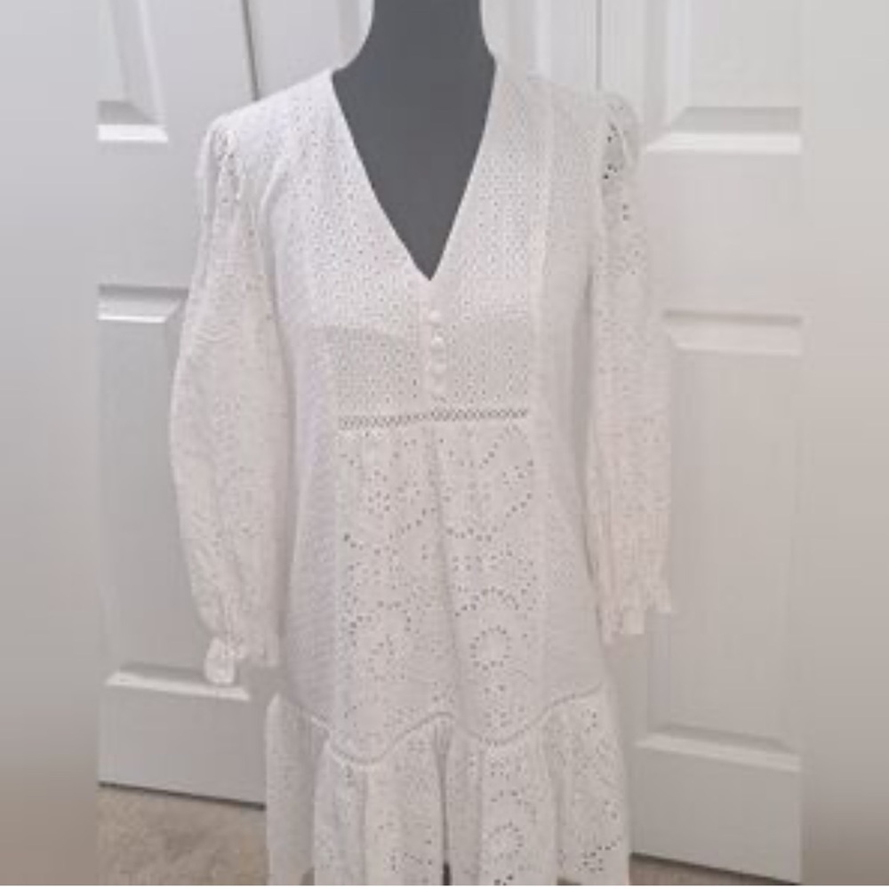 NWT Just...Taylor White Long Sleeve Dress